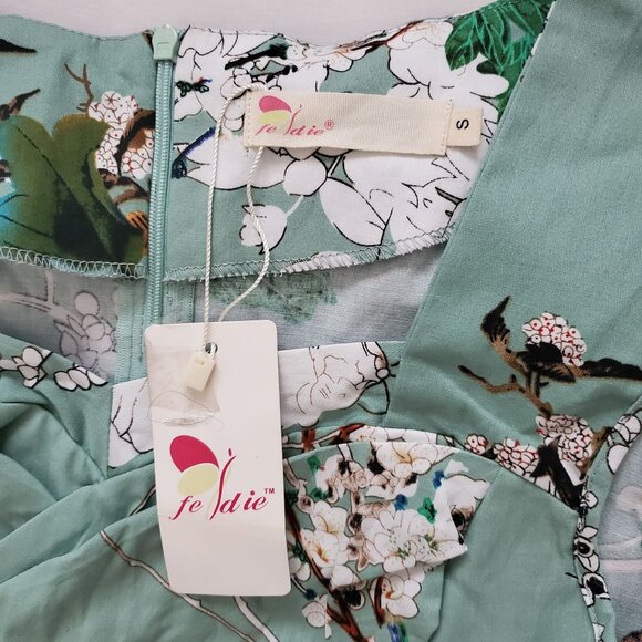 Feldie Floral Sweetheart Neck Cap Sleeve Floral Flare Dress Women's Small, NWT - Picture 5 of 12